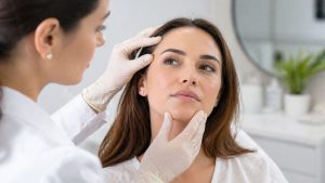 Guia completo de preenchimentos faciais: Nariz, queixo, maçãs do rosto, mandíbula e muito mais